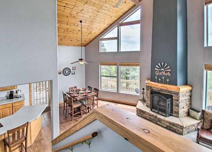 Secluded Show Near Hiking Trails!