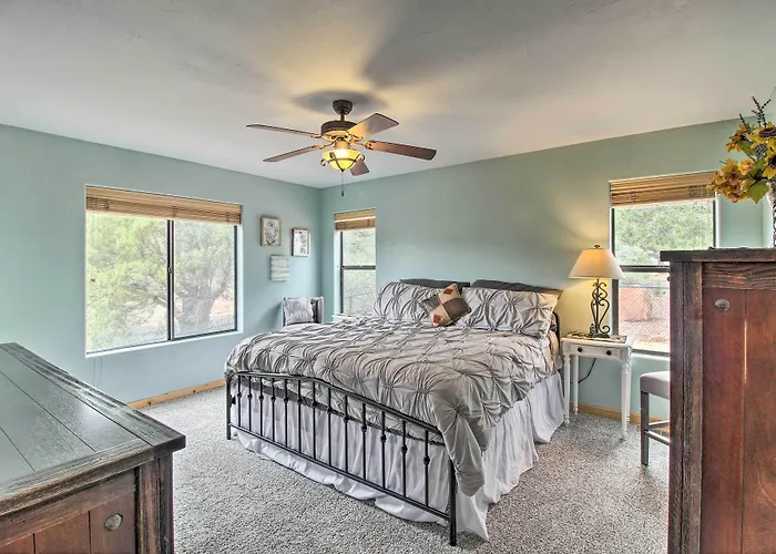 Secluded Show Near Hiking Trails! *