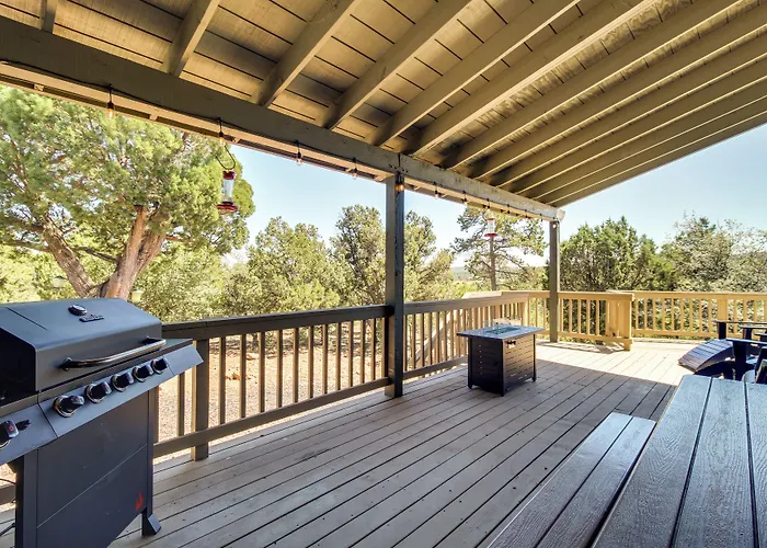 Secluded Show Near Hiking Trails! Holiday home *