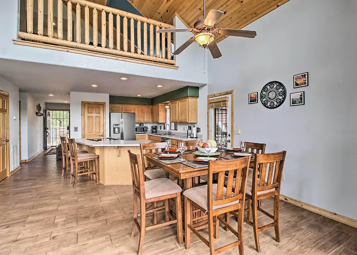 Secluded Show Near Hiking Trails! Holiday home *